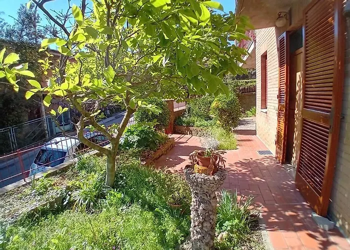 Casa Iris - Garden & Views * Montalcino